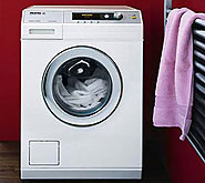Machine à laver et linge propres